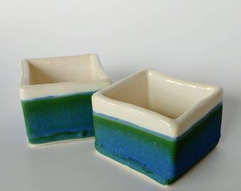 Set of two ramekins square British Racing Green
