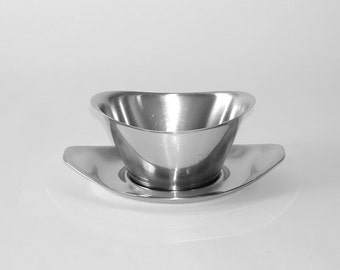 Vintage WMF Cromargan Germany Stainless Steel Serving Sauce Gravy Boat with Tray, circa 1950s – 1960s