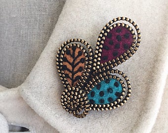 Felt and zipper multi leaf brooch