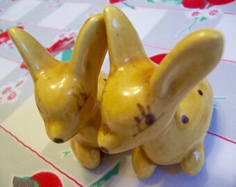 little vintage deer shakers