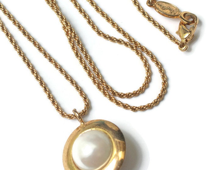 Faux Pearl Pendant Necklace Modernist Orb Signed Napier Gold Tone Chain Vintage