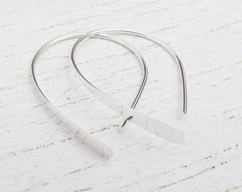 Minimalist Argentium Silver Open Hoop Earrings / 1.25" Long / Sterling Silver Earrings / Minimal Jewelry / Modern / Hammered Earrings 105017