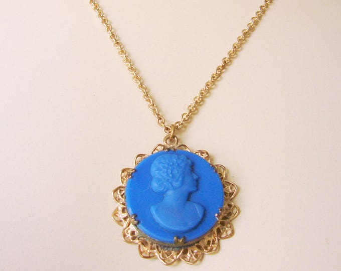 Early 20th Century Cobalt Blue Tassie Cameo Pendant Necklace / Filigree / Vintage Jewelry / Jewellery