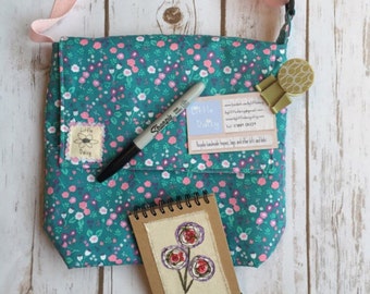 Messenger bag downloadable PDF pattern, make your own bag, cross body bag, messenger bag, cross body purse, shoulder bag,