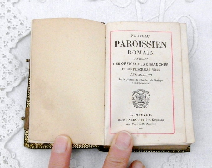 Antique French Religious "Paroissien Romain" Leather Bound Book with Gold Pattern Printed in 1885, French Decor, Mesil Booklet from France
