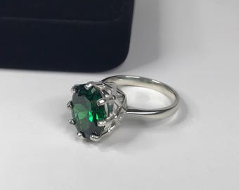 GORGEOUS 3ct Oval Cut Emerald Ring Sterling Silver Ring Sizing 4 5 6 7 8 9 Trending Jewelry Gifts May Mom Wife Sister Deep Woven Crown Lab