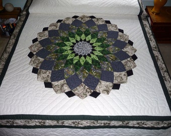 Amish Quilt Giant Dahlia Pattern