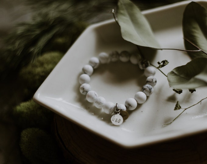 White Howlite Stone Bracelet / Basic Stacking Bracelet / Howlite Stone Bracelet / Minimal Beaded Bracelet / Gift for Women /