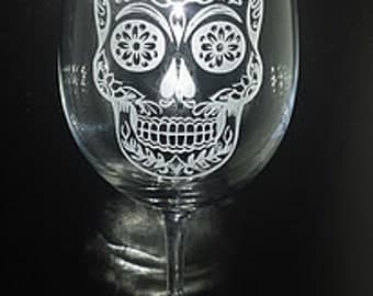 Dia de Los Muertos Sugar Skull Etched Wine Glass