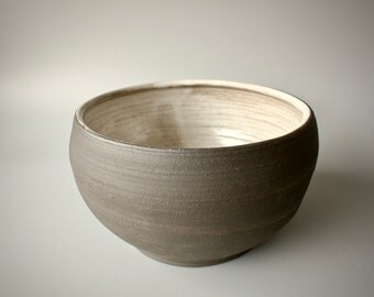 Ceramic Bowl ,Handmade Stoneware Salad Bowl , Serving Bowl,Housewarming Gift,kitchen,Dining ,Ceramics and Pottery,Decorative bowl,Minimalist