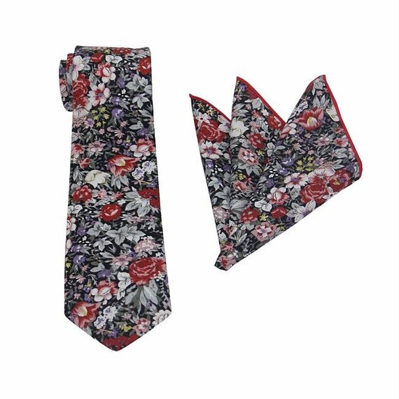 Black Floral Tie.Mens Floral Tie.Wedding Tie.Skinny Tie.Tie