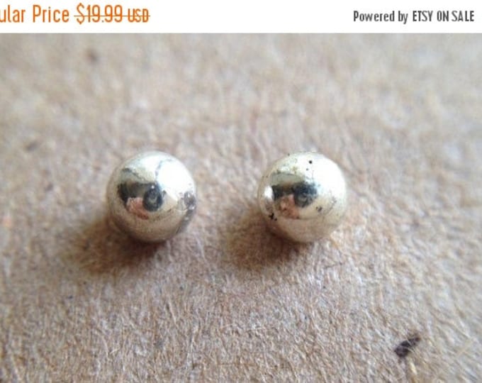 Storewide 25% Off SALE Vintage Silver Tone Petite Pearl Beaded Pierced Earrings Featuring Timeless Post Style Design