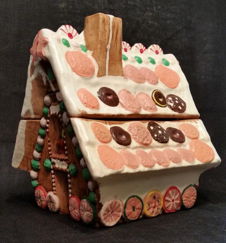 Vintage Gingerbread House Cookie Jar Farm Kitchen Cookies