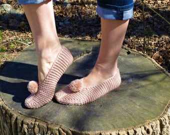 Knitted slippers womens slippers mens slippers wool slippers beige bridesmaid slippers mom birthday gift for grandma gift coworker birthday
