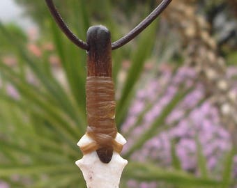 Arrowhead Necklace, Hand Knapped Arrowhead, Arrowhead Pendant, White Jasper Arrowhead, Flintknapped, Side Notch Arrowhead, gift idea