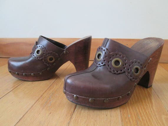 number 9 clogs
