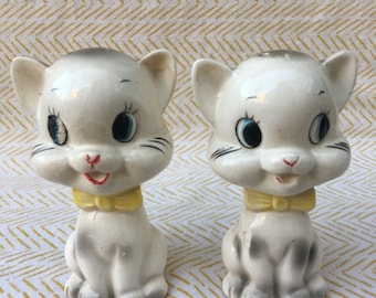 rare mid century cute kitten salt and pepper shakers kitsch
