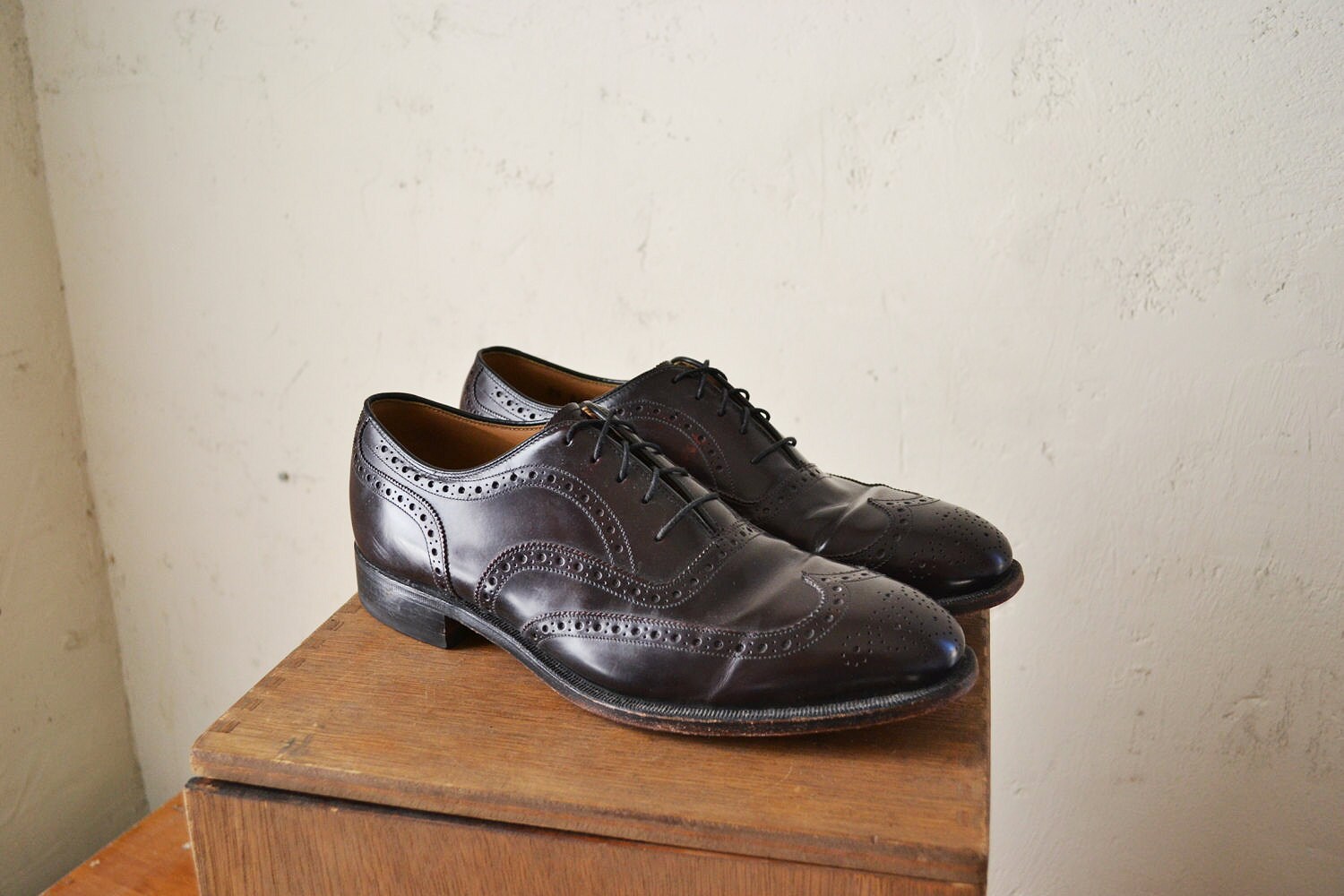 johnston and murphy burgundy wingtip