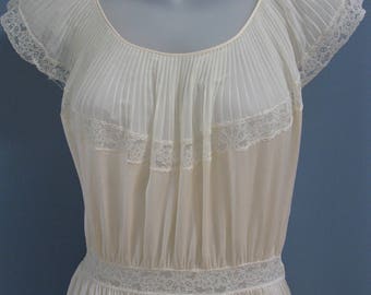 Blush 1960's Long Silk Peignoir Nude Cream Lace Nightgown