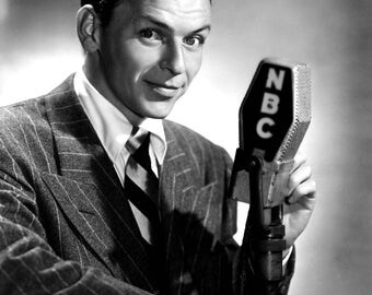 Frank Sinatra in a publicity photo 1940's