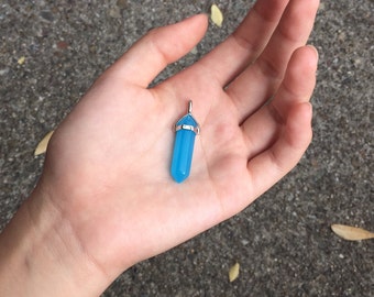 Blue Crystal Pendant Necklace, tumblr inspired necklace, blue necklace, blue quartz necklace, boho crystal necklace,natural quartz necklace