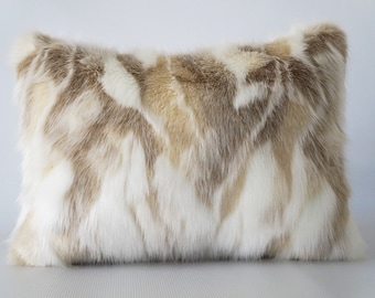 Faux fur lumbar pillow cover, faux fur fox, pillow cover fur, fur pillow cover, pillow cover faux fur, fake fur pillow, lumbar pillow cover