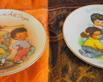 2 Vintage Avon (1980's) Mother's Day Plate (5" each)