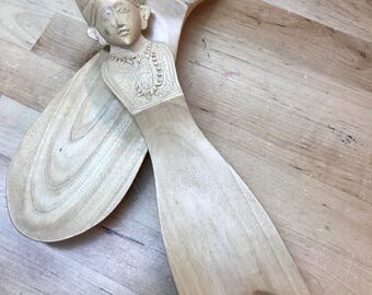 Carved wooden salad spoon and fork set vintage