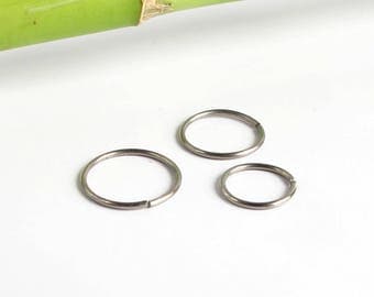 Basic hoop earring, nose, cartilage, lip, traugus, surgical steel 316L, minimalist earring, hypoallergenic, for her, a gift, for woman