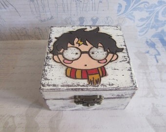 Inspired by Harry Potter box / / Harry Potter inspired little box / / Harry Potter Hogwarts Gryffindor Slytherin Hufflepuff Ravenclaw