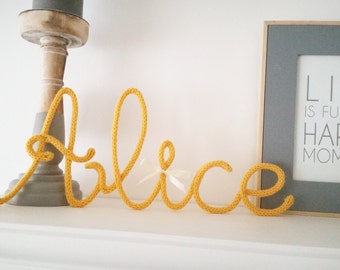 First name or 5-letter word for wool at the knitting