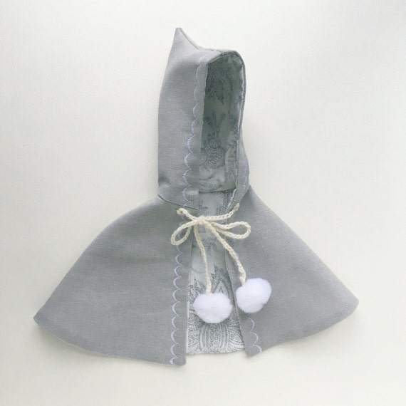 Size Medium Grey linen lined pompom scallop cape for Tiny