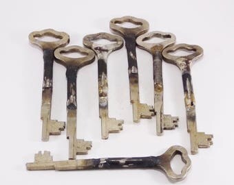 Large keys skeleton keys vintage wedding keys for crafting supply big keys vintage style steampunk jewelry iron key Authentic keys brass key