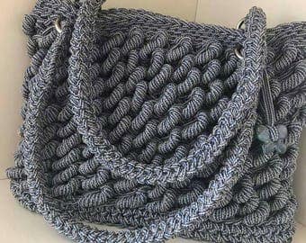 Crochet shopping bag in braided lanyard