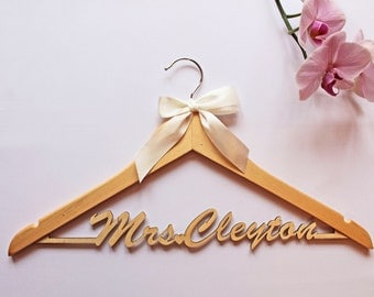 Personalized Rustic Wedding Dress Hanger, Personalized Wedding Hanger,Bridal Gift, Custom Wood Bridal Last Name Hanger