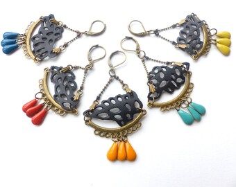 boucles d'oreilles en dentelle de chambre à air, apprêts en bronze sans allergènes,avec des sequins de couleurs aux choix