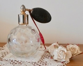 Atomizer, Perfume Bottle, Clear Glass Atomizer, French Perfume, Lady's Spray Bottle