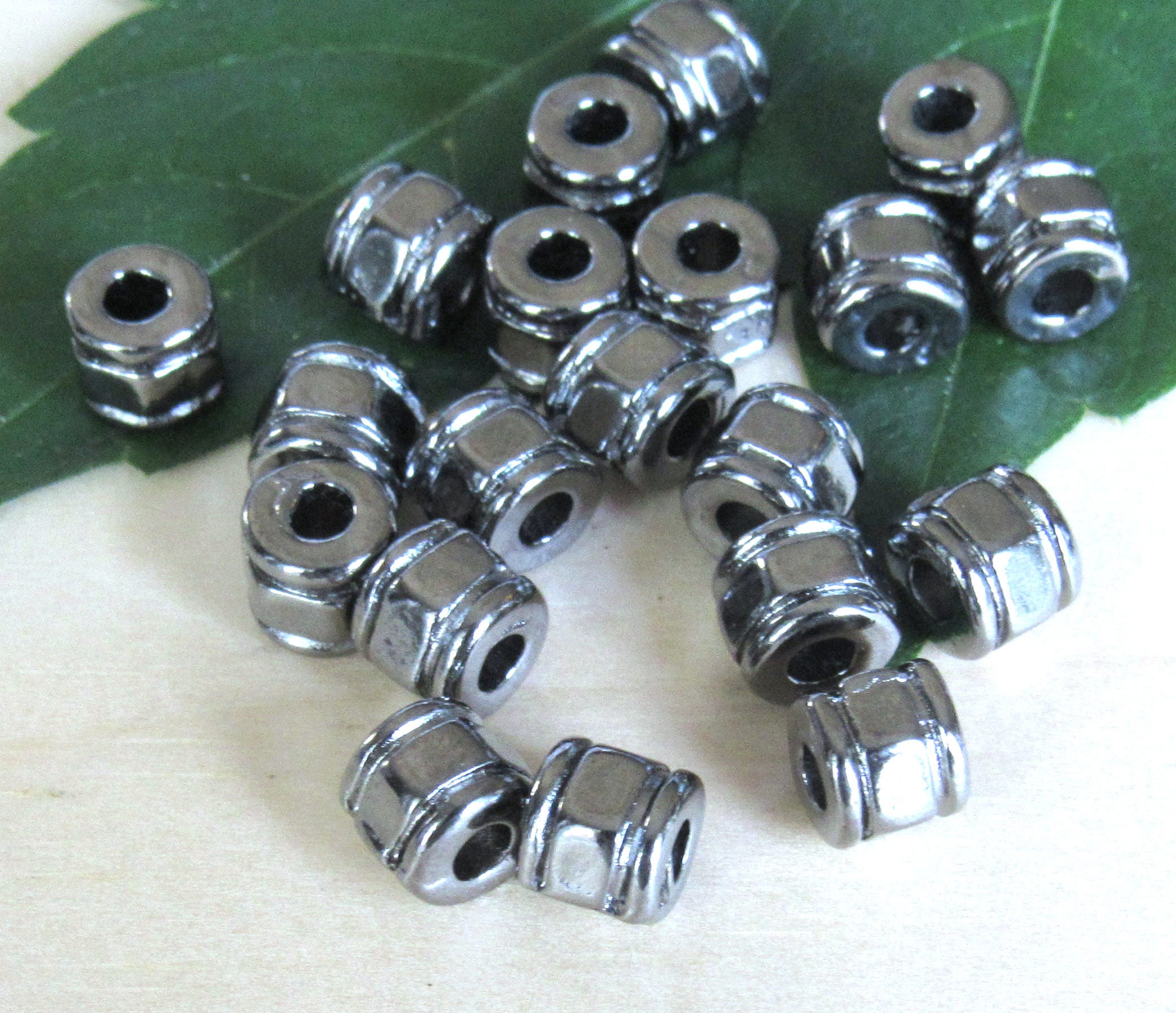Hex spacer beads set of 20 bold knot beads metal gear