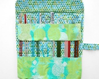Knitting Needle Holder, Gift for Knitters, DPN Double Pointed Needle and Crochet Hook Storage Organizer, Paintbrush Case, Needle Roll Up