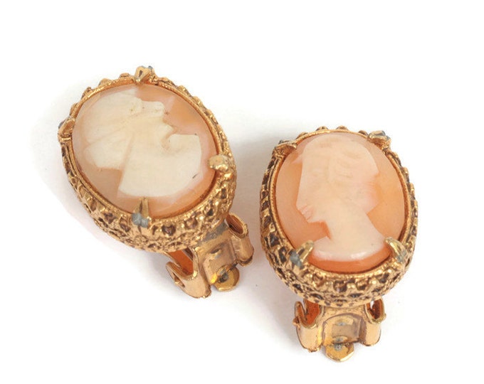 Carved Shell Cameo Earrings Mismatched Odd Clip On Vintage