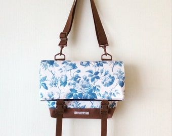 Canvas Crossbody Bag, Crossbody Bags for Travel, Floral Foldover Crossbody bag, Messenger Bag, Shoulder Bag, Hip Bag, Fold Over