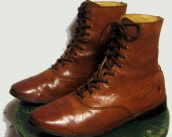 Women's Vintage Frye lace up shoe Boots sz 8.5