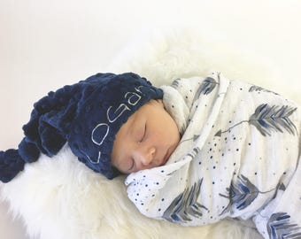 Swaddle Blanket & Newborn Boy Set, Personalized Newborn Beanie, Navy Gray Arrow Muslin Swaddle Blanket, Newborn Boy Baby Shower Gift