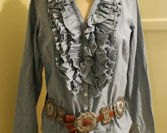 Wonderful Vintage J Peterman Lexington Kentucky Chambray BLOUSE...Tons of Ruffles...Size 8