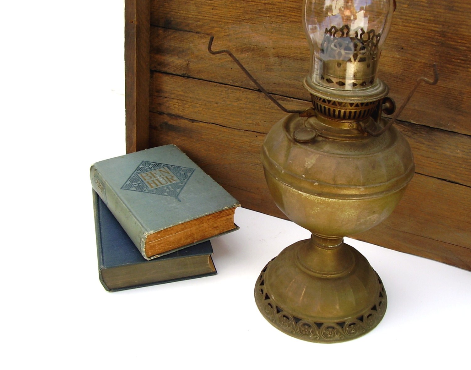 Antique Oil Lamp Brass Table Lamps Hurricane Glass Globe B & H