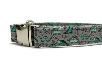 Green Dinosaur Dog Collar | Your choice of metal buckle or plastic buckle | 1", 1.5" or 2" width only | Girl Dog Collar | Boy Dog Collar