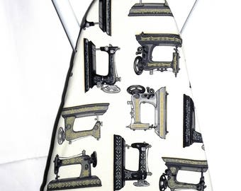 Ironing Board Cover - Vintage Sewing Machines - Singer - Laundry and Housewares