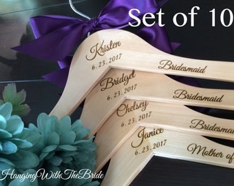 Set of 10 Wedding dress hanger, Wooden Engraved HangerCustom Bridal Hangers,Bridesmaids gift, Wedding hangers with names,Custom made hangers