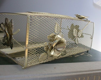 1960s Vintage Tissue Box cover Metal Mesh with Leaves and Roses, Gold Flowers, Tissue Box cover, Gold mesh tissue box cover