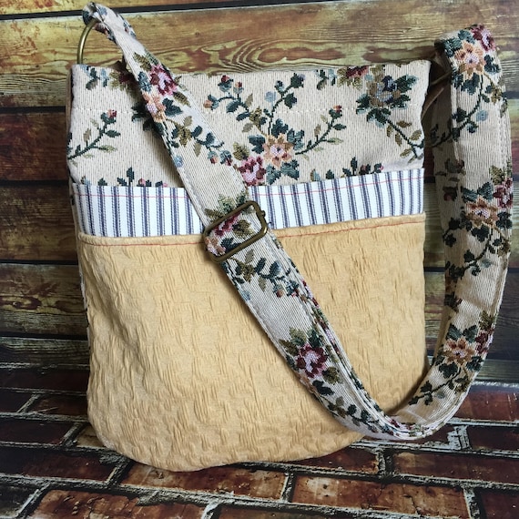 SALE Vintage Floral Hobo Bag